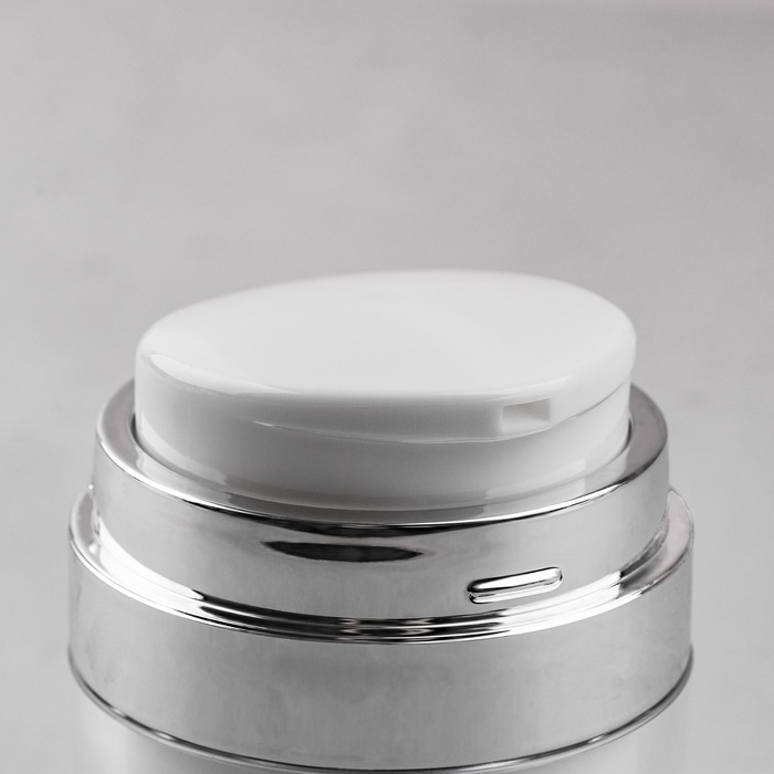 Бутылочка для хранения, с дозатором, 30 мл, цвет белый/серебристый Бутылочка для хранения, с дозатором, 30 мл, цвет белый/серебристый