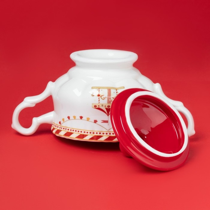 Сахарница новогодняя Доляна «Парк аттракционов», 400 мл, фарфор, цвет белый Сахарница новогодняя Доляна «Парк аттракционов», 400 мл, фарфор, цвет белый