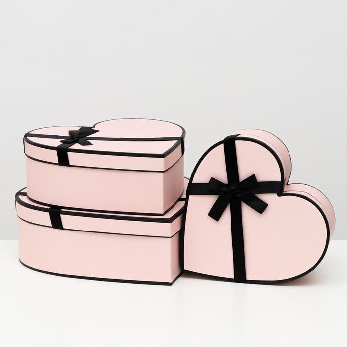 Набор коробок 3 в 1 Набор коробок 3 в 1 "Сердца", 33 x 32 x 11.5 - 26 x 25 x 9.5 см