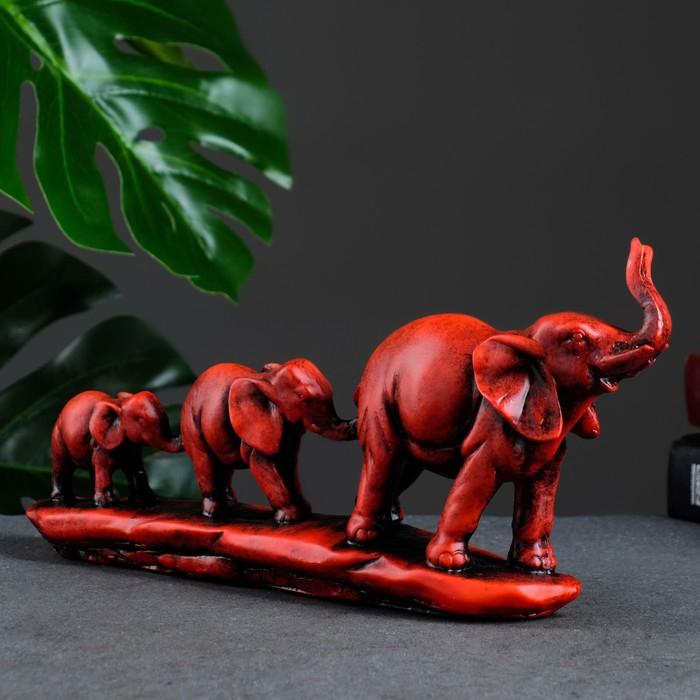Фигура Фигура "Слоники" красный, 30х14х6см