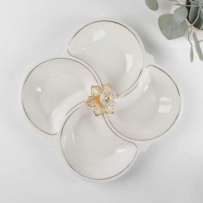 Менажница керамическая 4 ячейки «Богема», 25,5×4 см, цвет белый Менажница керамическая 4 ячейки «Богема», 25,5×4 см, цвет белый