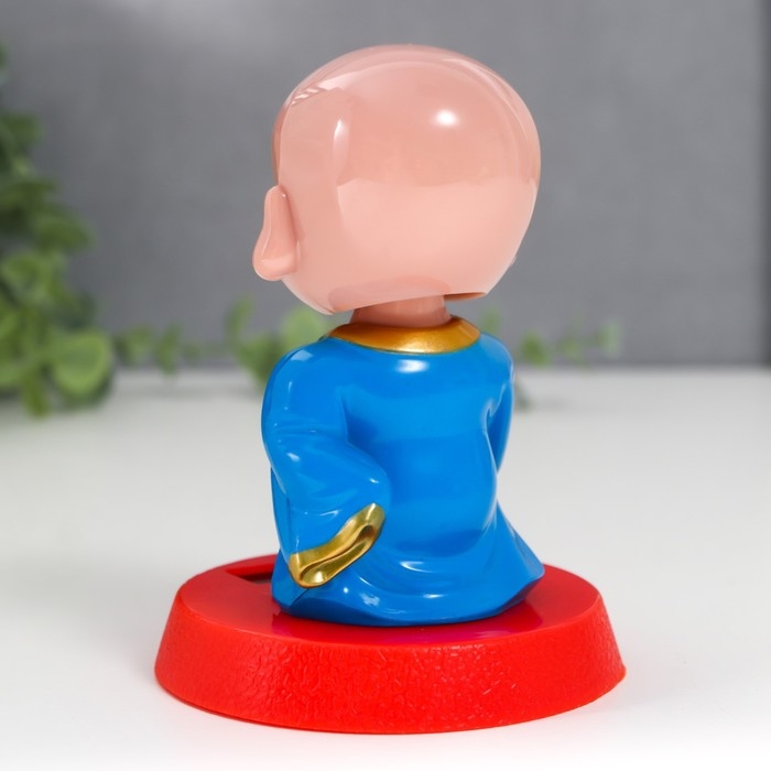 Маятник пластик от солнечной батареи Маятник пластик от солнечной батареи "Будда с чётками" 8х8х9 см