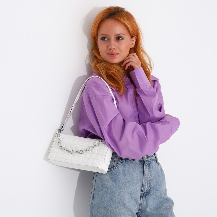 Сумка-багет на молнии, цвет белый Сумка-багет на молнии, цвет белый