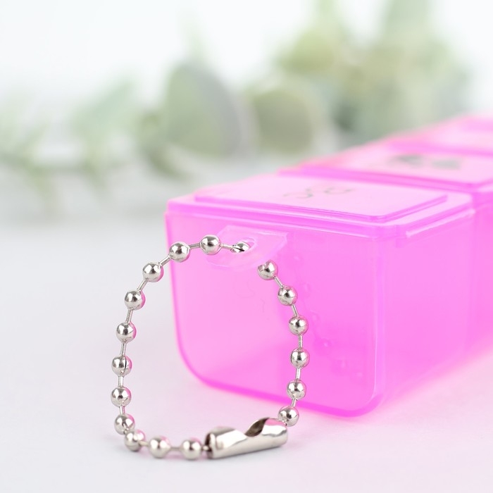 Таблетница на неделю с цепочкой, 7 секций, розовая, русские буквы, 15 х 3 х 2 см. Таблетница на неделю с цепочкой, 7 секций, розовая, русские буквы, 15 х 3 х 2 см.