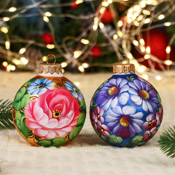 Набор из 4-х ёлочных шаров 80 мм «Изысканные букеты» Набор из 4-х ёлочных шаров 80 мм «Изысканные букеты»