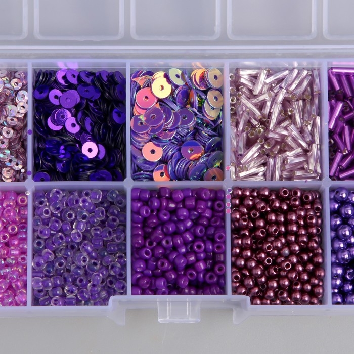 Бисер стекло 8/0, 12/0 в шкатулке  Бисер стекло 8/0, 12/0 в шкатулке "Фиолетовый" бусины, стеклярус и пайетки 13х6,5х2,3 см