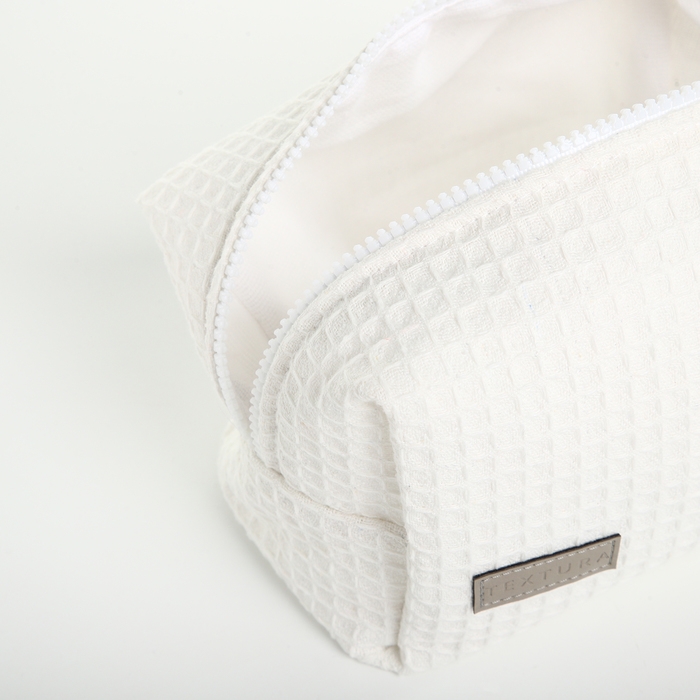 Косметичка на молнии TEXTURA, цвет белый Косметичка на молнии TEXTURA, цвет белый