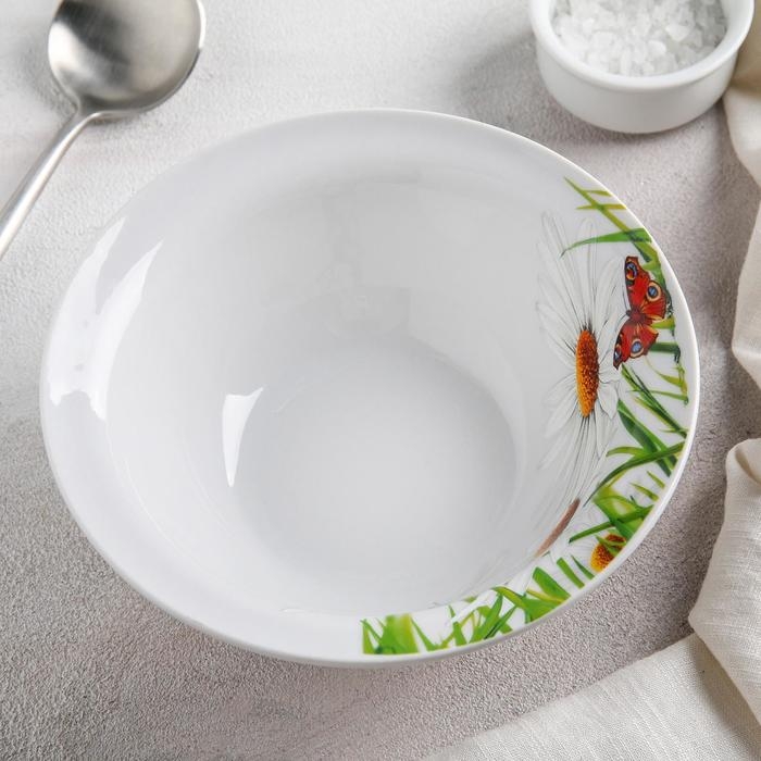 Тарелка фарфоровая «Ромашка», 550 мл, цвет белый Тарелка фарфоровая «Ромашка», 550 мл, цвет белый