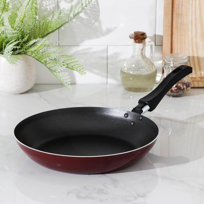 Сковорода Prosto, d=24 см, пластиковая ручка, антипригарное покрытие, цвет бордовый Сковорода Prosto, d=24 см, пластиковая ручка, антипригарное покрытие, цвет бордовый