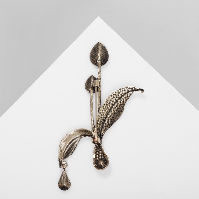 Брошь «Листва» с росой, цвет бело-зелёный в чернёном золоте Брошь «Листва» с росой, цвет бело-зелёный в чернёном золоте