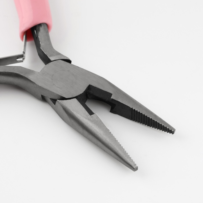 Тонкогубцы с зазубринами, для рукоделия, 12,5 × 6,5 см, цвет серебряный/розовый Тонкогубцы с зазубринами, для рукоделия, 12,5 × 6,5 см, цвет серебряный/розовый