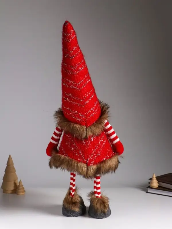 Кукла интерьерная "Гном в красных гетрах и кафтане" на пружине 20х18х55 см