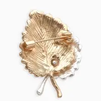 Брошь &laquo;Листья&raquo;, цвет серебристо-золотой матовый