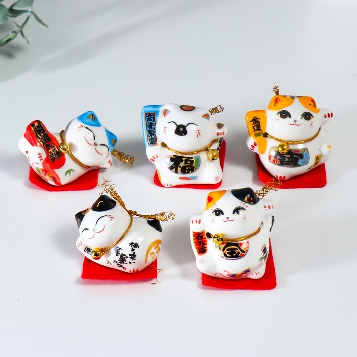 Сувенир керамика Сувенир керамика "Манэки-нэко - удовольствие" 4,5х3,8х4,6 см набор 5 шт