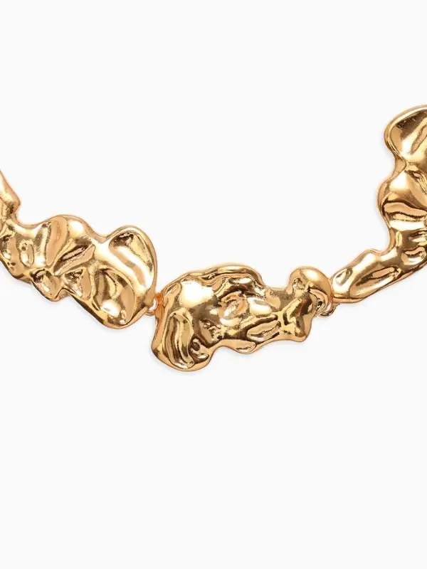 Набор 2 пред-та: серьги, колье Набор 2 пред-та: серьги, колье "Мятое", цвет золото 35см+удл 6см серьги