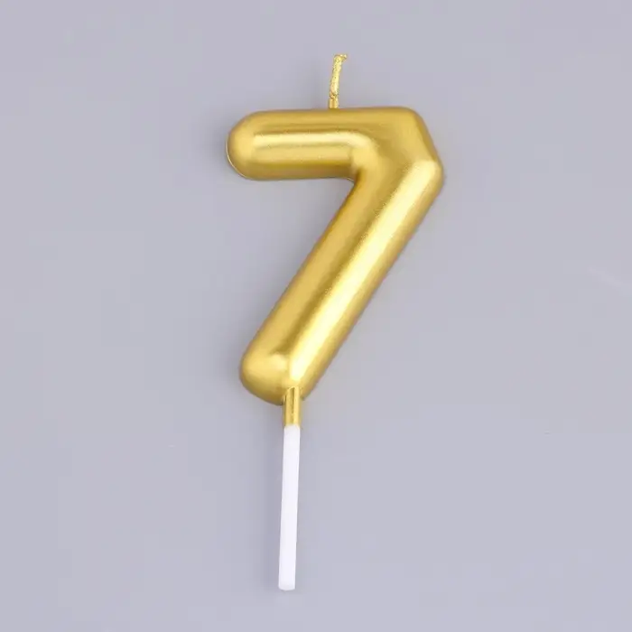 Свеча в торт «Европейская», цифра 7, 6 см, золото Свеча в торт «Европейская», цифра 7, 6 см, золото