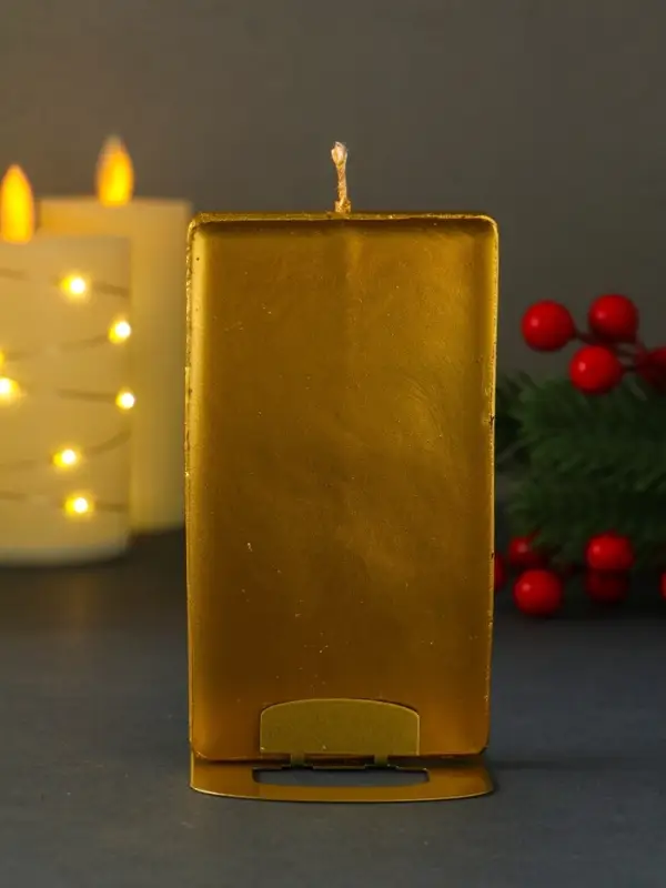 Свеча новогодняя "Конь. Барельеф" с подсвечником, золотой 6,4х1,1х11,8 см