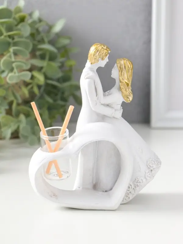 Аромадиффузор полистоун с палочками "Влюблённые у сердца" белый с золотом 6,5х12х14,2 см