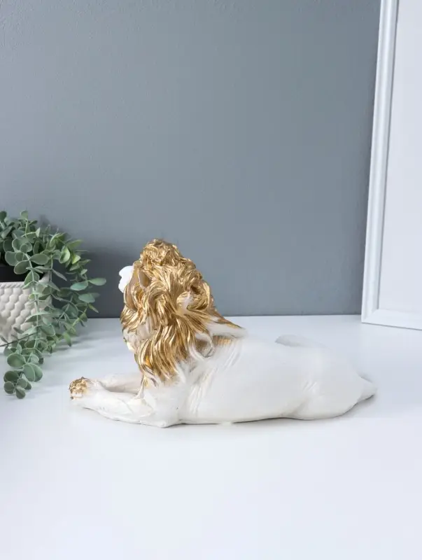 Фигура "Лев африканский №1" белый с золотом, 18х40х20 см
