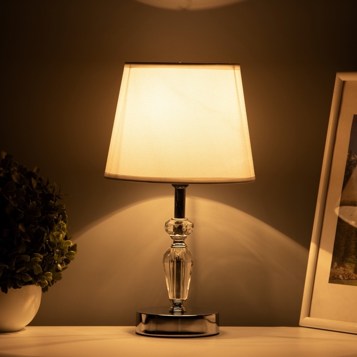 Настольная лампа с абажуром RISALUX «Элла», Е14, 40 Вт, хром, 18×18×33.5 см Настольная лампа с абажуром RISALUX «Элла», Е14, 40 Вт, хром, 18×18×33.5 см