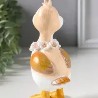 Сувенир полистоун "Утёнок с цветочным венком на шее" 9,5х6,5х17 см