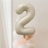 Шар фольгированный 40" Цифра 2, цвет «Взбитые сливки»