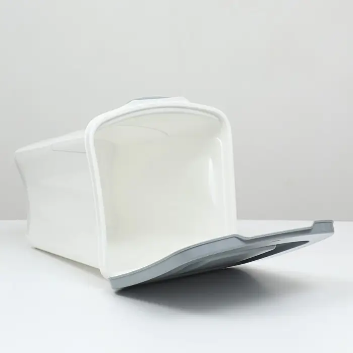 Контейнер для корма, 36 л, серый Контейнер для корма, 36 л, серый