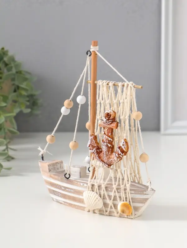 Сувенир дерево "Рыбацкая лодка с якорем на парусе" беж 16х4х17,5 см