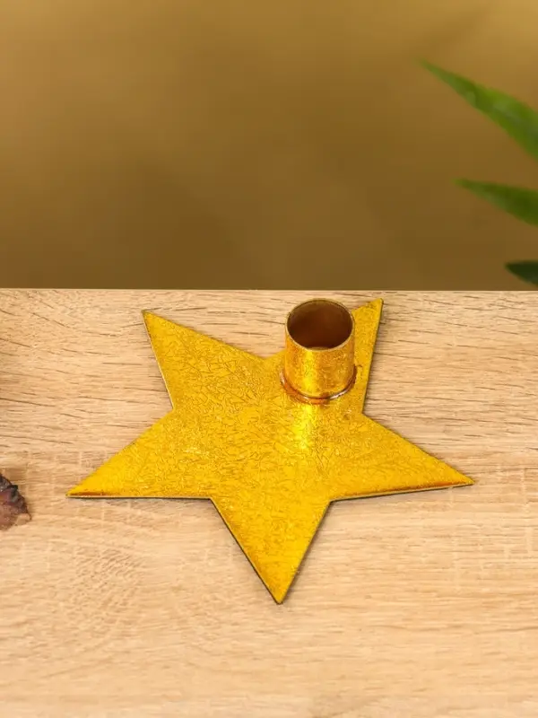 Подсвечник на 1 свечу "Звезда" золотая 13х12х3 см