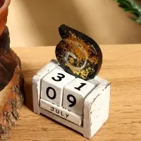 Календарь настольный «Ракушка», 7.5×4×10 см, дерево, чёрный Календарь настольный «Ракушка», 7.5×4×10 см, дерево, чёрный