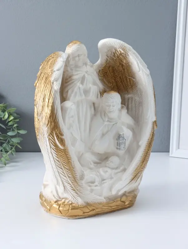 Фигура "Ангел хранитель" белый с золотом 35х25х15 см
