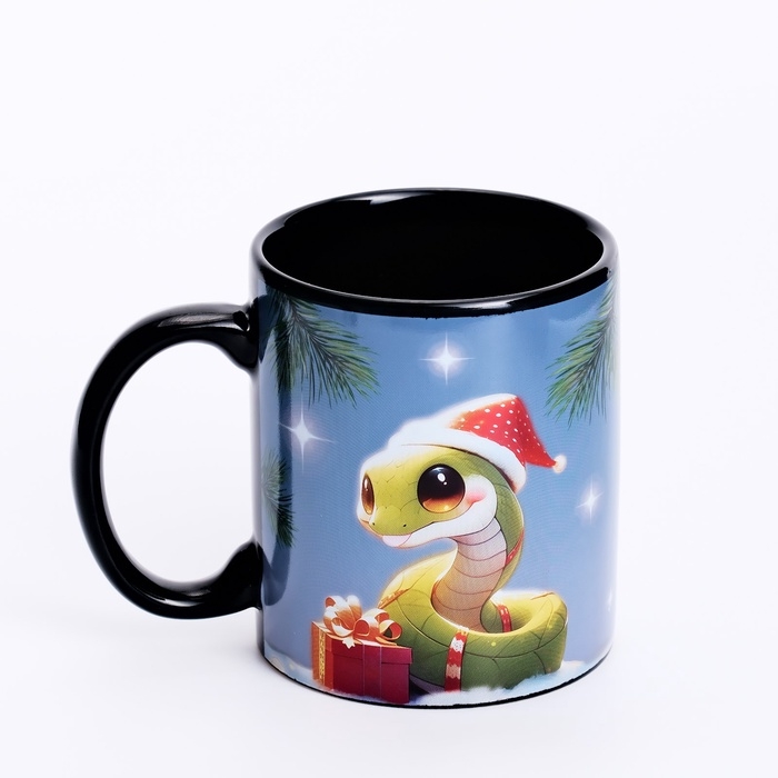 Кружка новогодняя хамелеон Дорого внимание «Зима подарит чудо», 350 мл