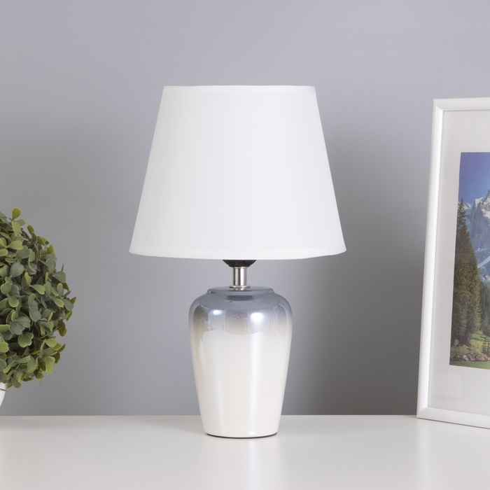 Лампа настольная Лампа настольная "Блеск" 1х40Вт Е27 мягкий серый 20х20х32см