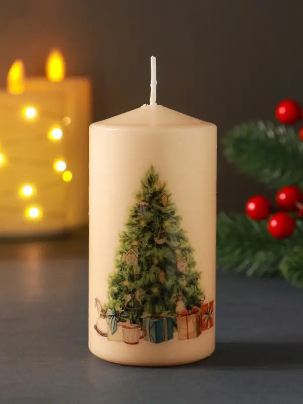 Свеча столб 50х100мм с декором, мишка, бежевая Свеча столб 50х100мм с декором, мишка, бежевая