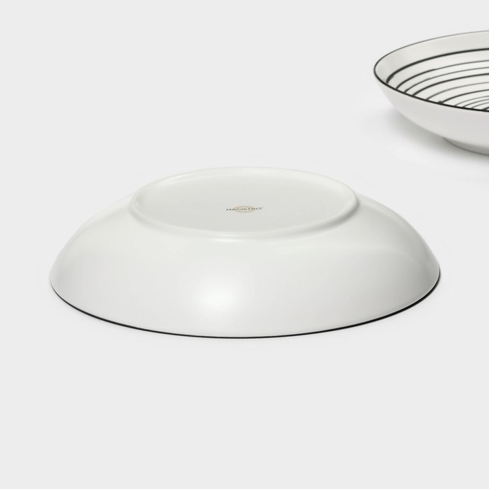 Тарелки глубокие фарфоровые Magistro Hypnose, 900 мл, 23×4,5 см, 2 шт Тарелки глубокие фарфоровые Magistro Hypnose, 900 мл, 23×4,5 см, 2 шт