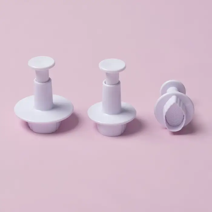 Плунжеры кондитерские Доляна &laquo;Листья&raquo;, набор 3 шт., пластик, белые