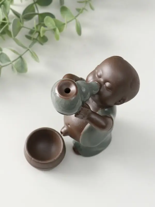 Подставка для благовоний TAKE IT EASY &laquo;Мальчик пьет&raquo;, стелющийся дым, 13&times;8&times;9 см
