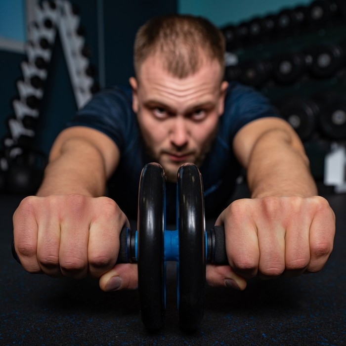 Ролик для пресса ONLYTOP, 2 колеса, с ковриком Ролик для пресса ONLYTOP, 2 колеса, с ковриком