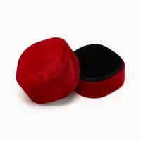 Футляр бархатный под кольцо &laquo;Шкатулка премиум&raquo;, 6.2&times;6&times;5.1 см, красный, вставка чёрная