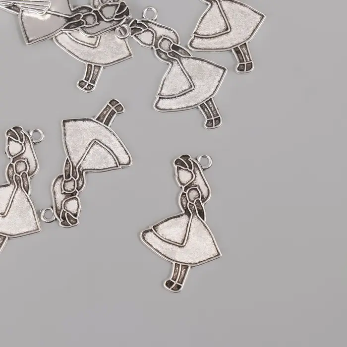 Металлический элемент, декоративная подвеска «Арт Узор. Алиса», серебро, 3.2×2 см Металлический элемент, декоративная подвеска «Арт Узор. Алиса», серебро, 3.2×2 см