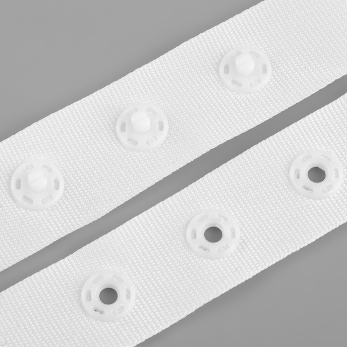 Застёжка для боди, d = 8 мм, 1,8 × 7 см, 20 шт, цвет белый Застёжка для боди, d = 8 мм, 1,8 × 7 см, 20 шт, цвет белый