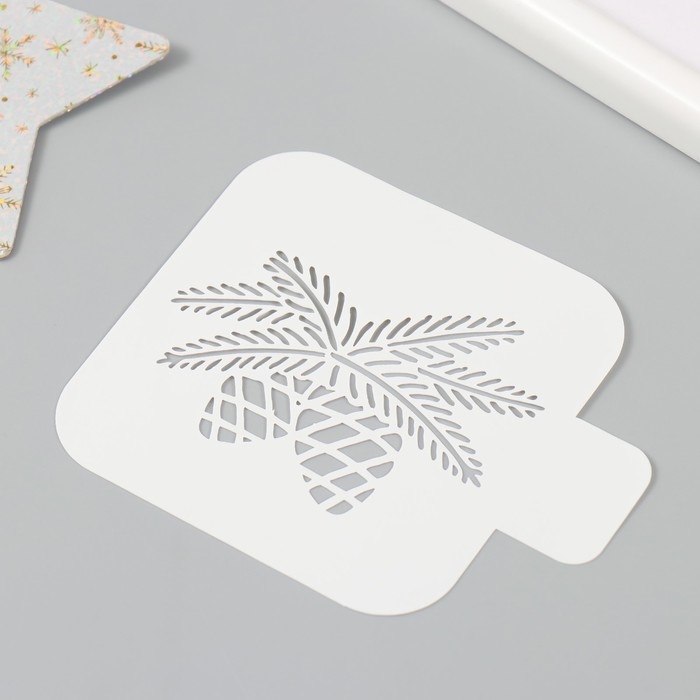 Трафарет пластиковый Трафарет пластиковый "Веточка с шишками", размер 9х9 см