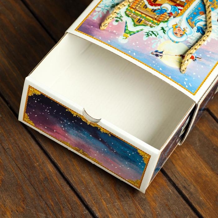 Новый год. Подарочная коробка Новый год. Подарочная коробка "Сказки Пушкина", 16,5 х 7,9 х 20,8 см.