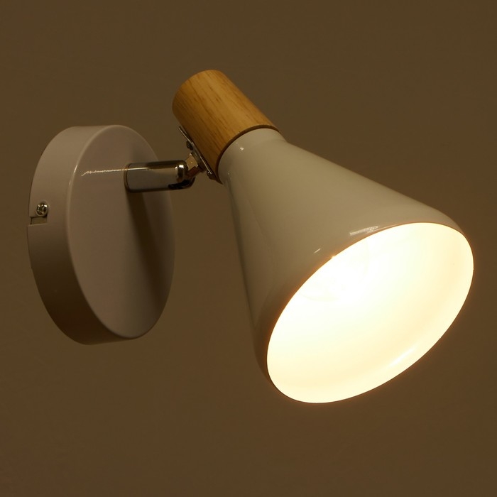 Бра 1861/1WT E27 40Вт белый 12,5х15х18 см Бра 1861/1WT E27 40Вт белый 12,5х15х18 см