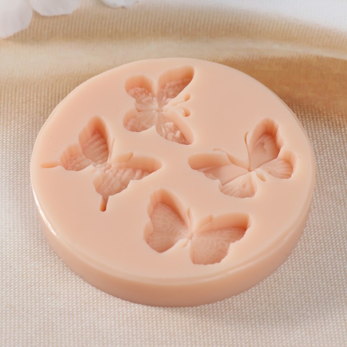 Молд силикон Молд силикон "Мотыльки" 2,9х2х0,5 2,6х2,2х0,5 2,9х2,2х0,5 2,9х2,2х0,5 см