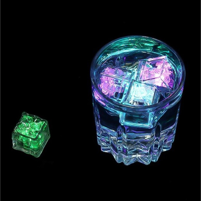 Ночник водный Ночник водный "Льдинка" LED от батареек 3хAG3 МИКС 2,6х2,6х2,7см