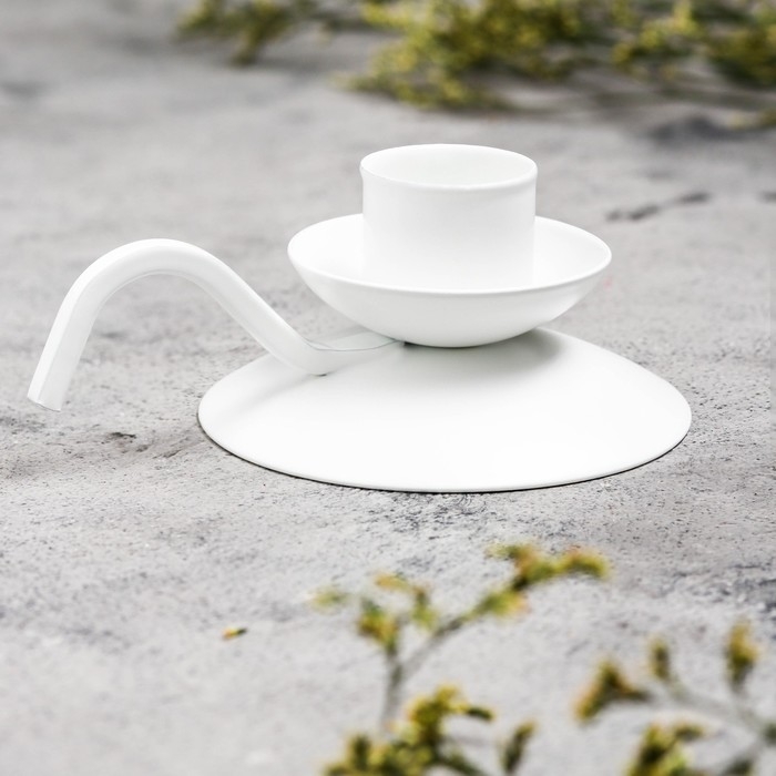 Подсвечник Подсвечник "Ретро" металл на 1 свечу, 10х4 см, белый