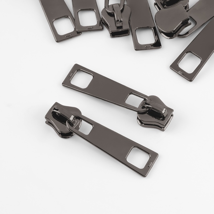 Бегунок галантерейный для молнии «Трактор», №5, 10 шт, цвет чёрный никель Бегунок галантерейный для молнии «Трактор», №5, 10 шт, цвет чёрный никель