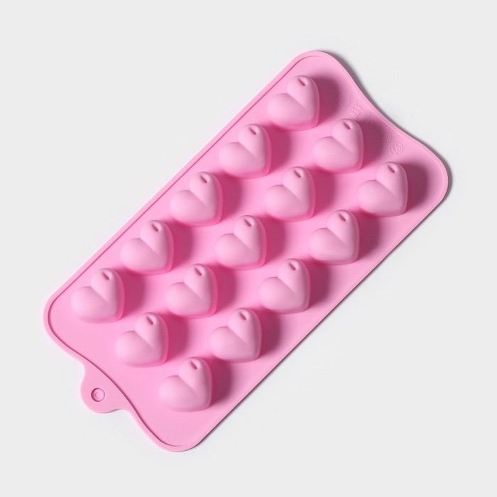 Форма для конфет и шоколада Доляна «Сердечки», силикон, 19,5×10×1,8 см, 15 ячеек (2,7×2,3 см), цвет МИКС Форма для конфет и шоколада Доляна «Сердечки», силикон, 19,5×10×1,8 см, 15 ячеек (2,7×2,3 см), цвет МИКС