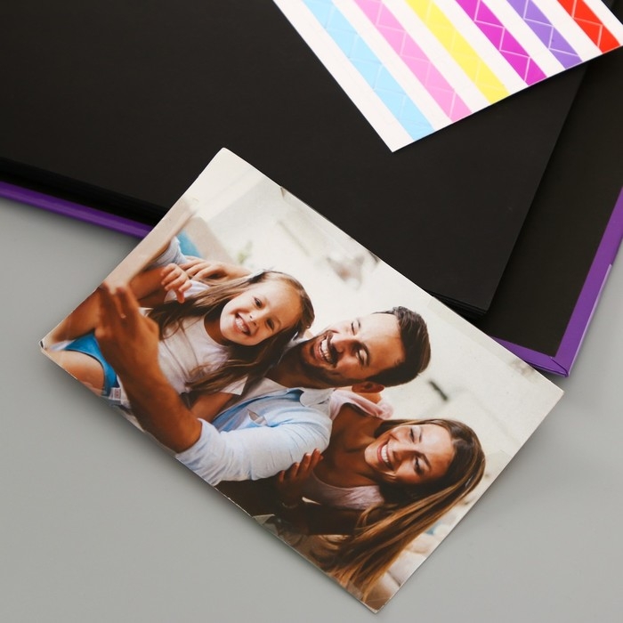 Фотоальбом 25 листов (уголки+кольца) Фотоальбом 25 листов (уголки+кольца) "Бабочка" тиснение 19х27х3 см